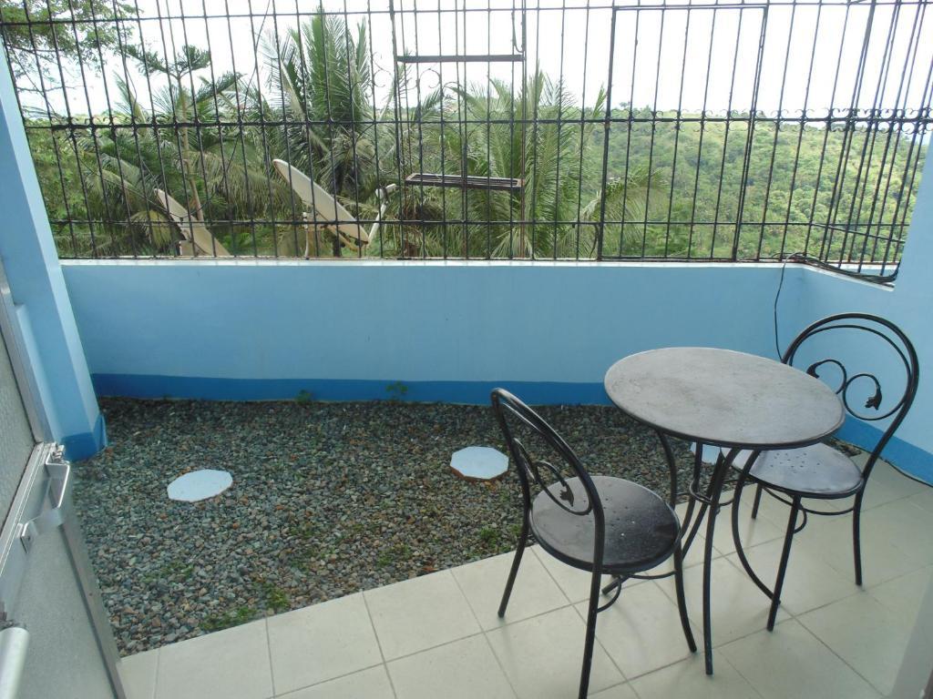 Royal Taal Inn Tagaytay City Extérieur photo