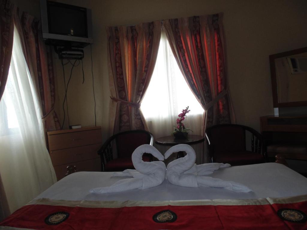 Royal Taal Inn Tagaytay City Chambre photo