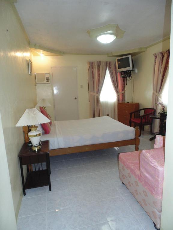 Royal Taal Inn Tagaytay City Chambre photo