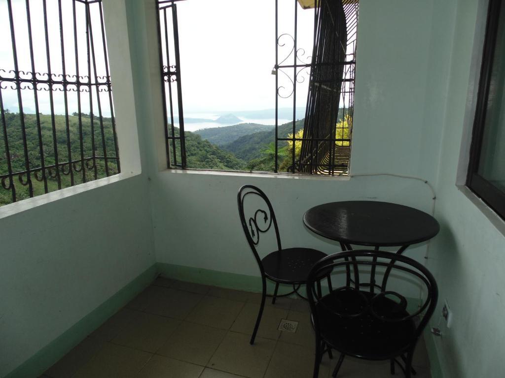 Royal Taal Inn Tagaytay City Chambre photo