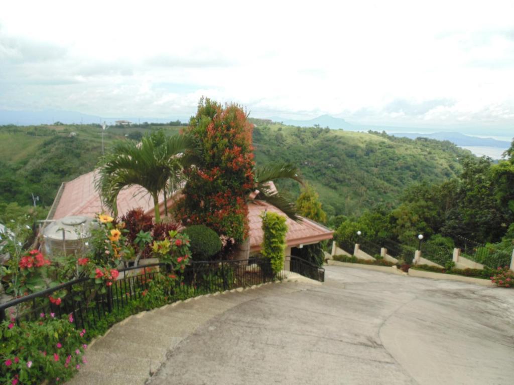 Royal Taal Inn Tagaytay City Chambre photo