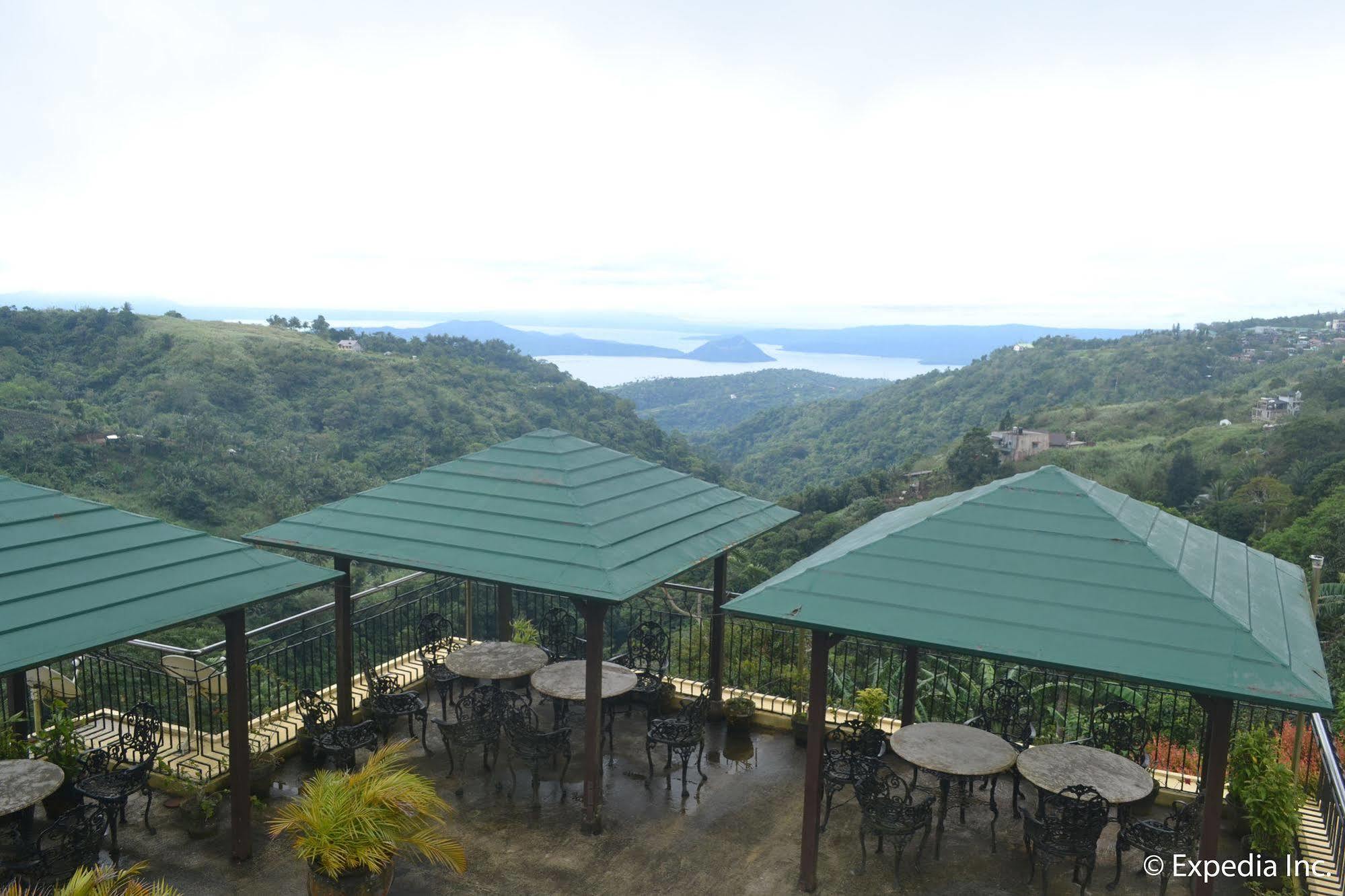 Royal Taal Inn Tagaytay City Extérieur photo