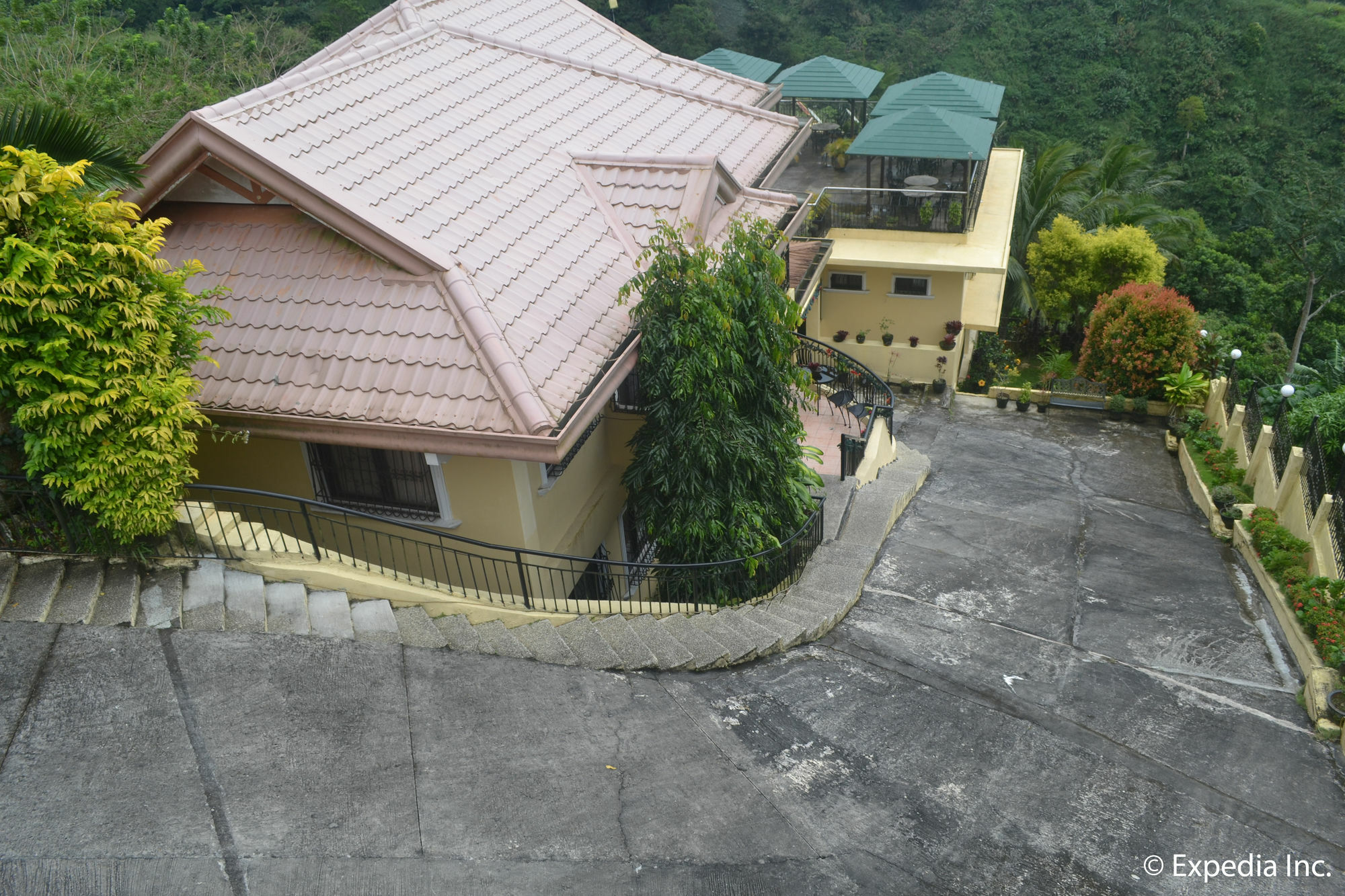 Royal Taal Inn Tagaytay City Extérieur photo